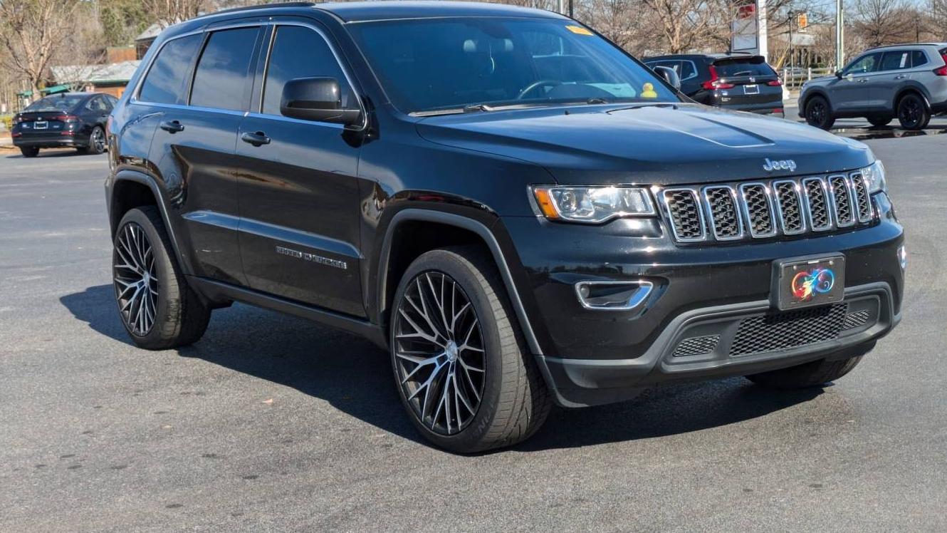 JEEP GRAND CHEROKEE 2018 1C4RJFAGXJC107513 image